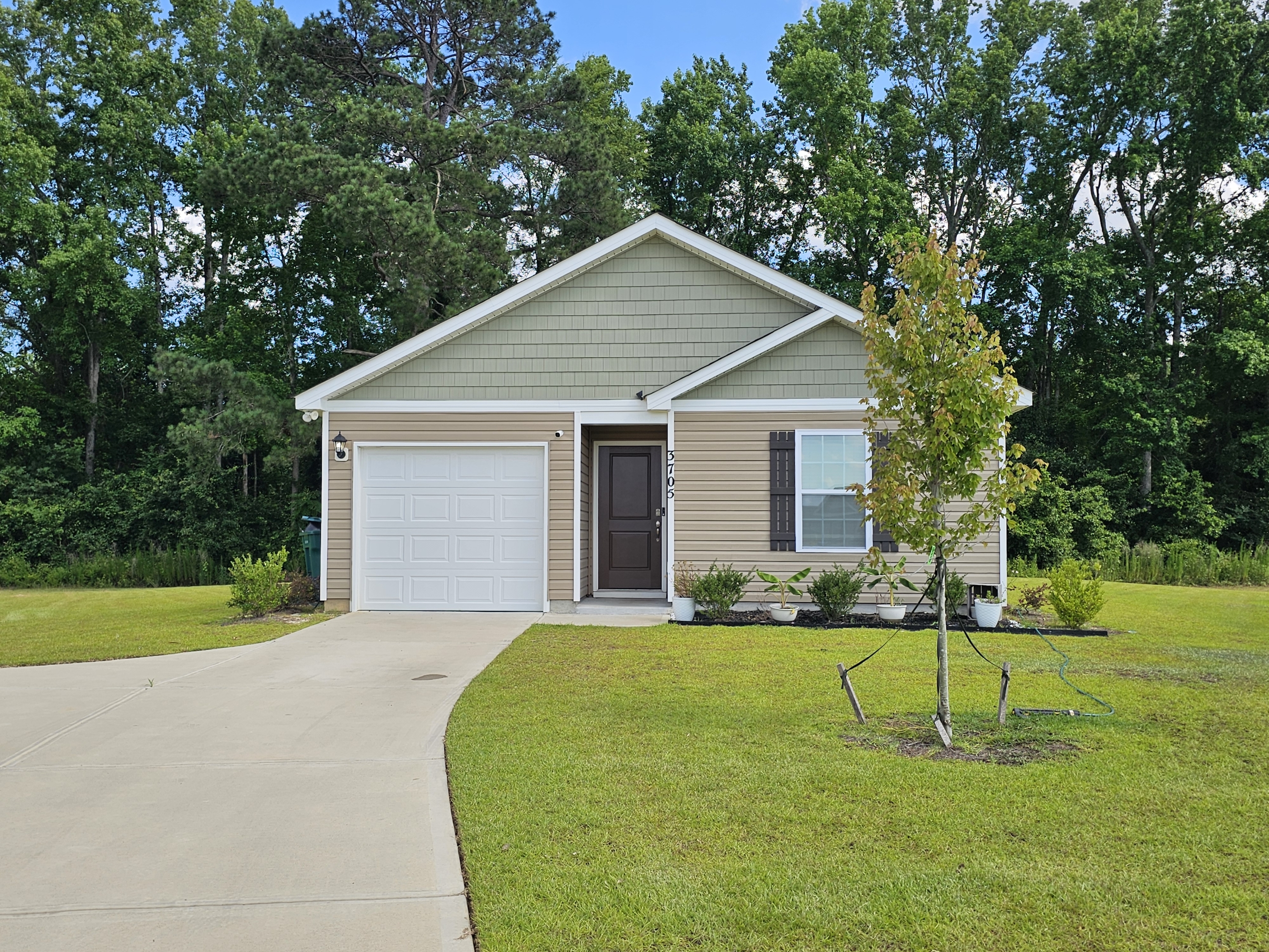 3705 Stallion Drive Sumter, SC 29153