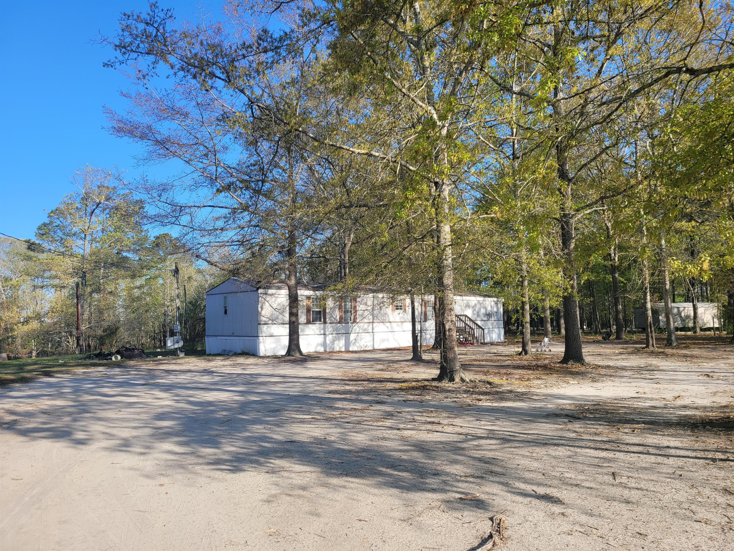 186 Cloverdale Lane